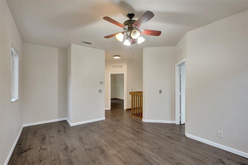 Image 8 of 28 For 3205 33rd St
