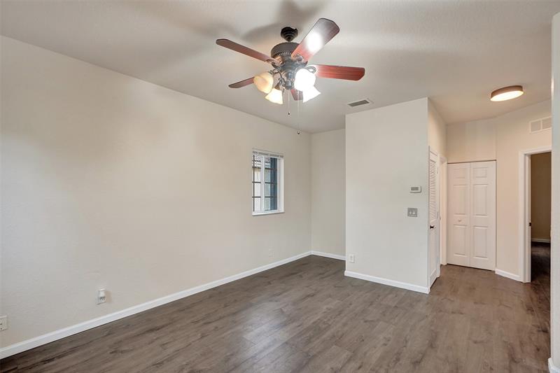 Image 9 of 28 For 3205 33rd St