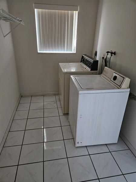 Image 4 of 9 For 8548 24th Ct