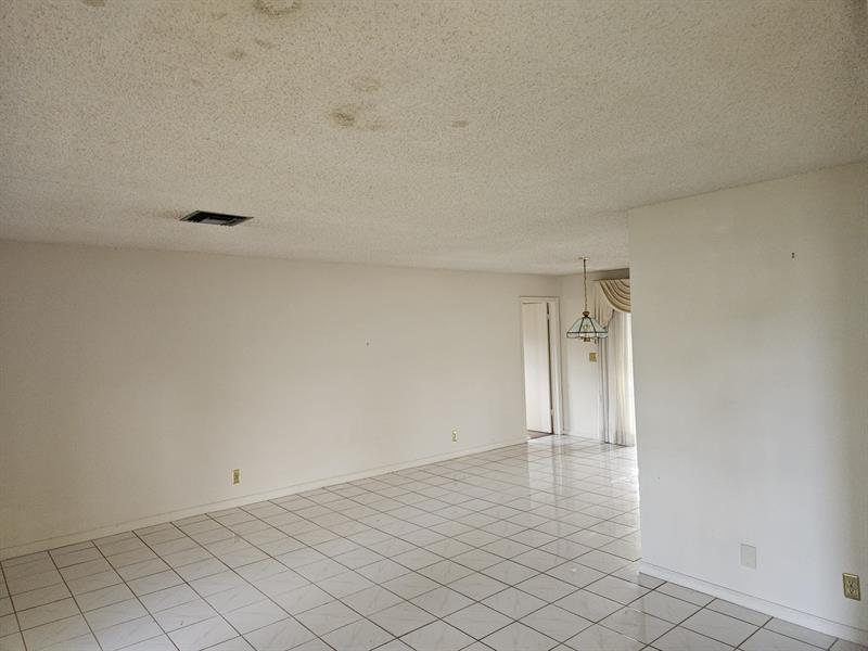 Image 8 of 9 For 8548 24th Ct