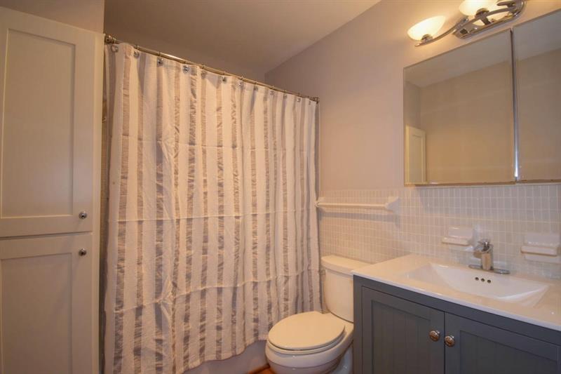 Image 18 of 21 For 2250 66th St  1528