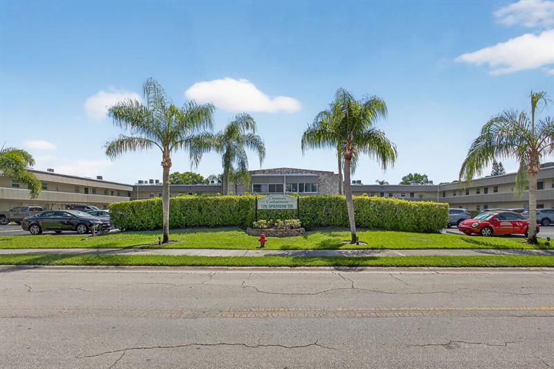 Details for 126 Sparrow Dr  10-b, Royal Palm Beach, FL 33411