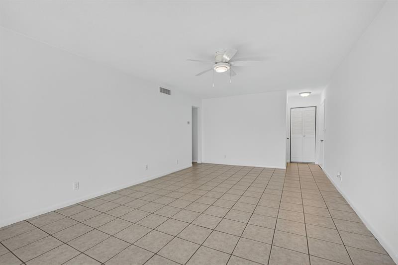 Image 11 of 32 For 126 Sparrow Dr  10-b