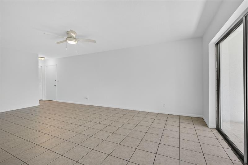 Image 12 of 32 For 126 Sparrow Dr  10-b