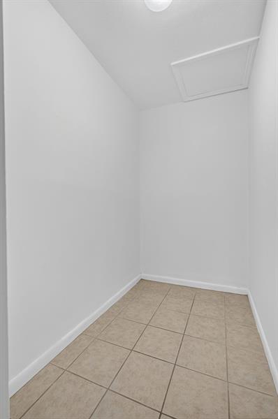Image 16 of 32 For 126 Sparrow Dr  10-b