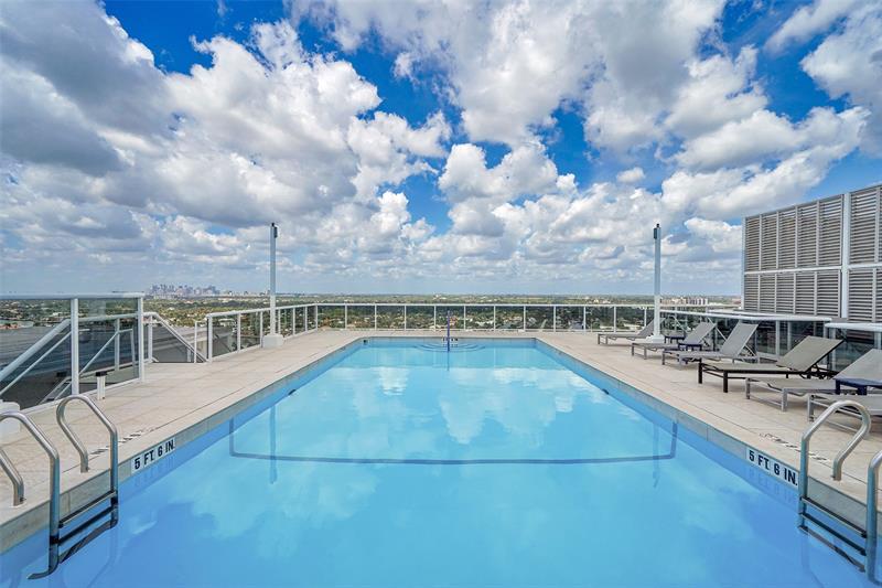 Image 34 of 47 For 2841 Ocean Blvd  1004