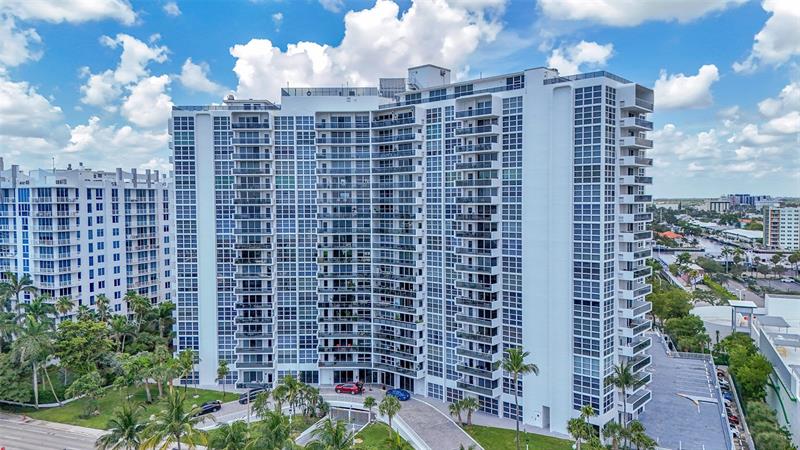Image 43 of 47 For 2841 Ocean Blvd  1004