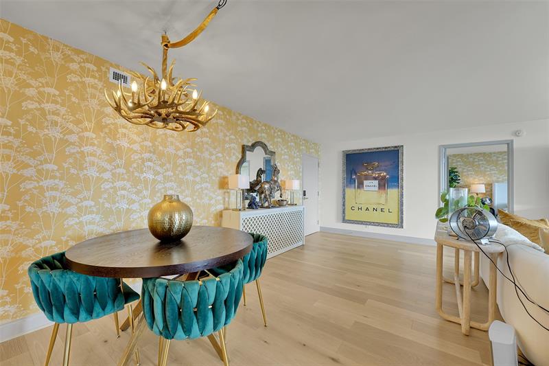 Image 6 of 47 For 2841 Ocean Blvd  1004