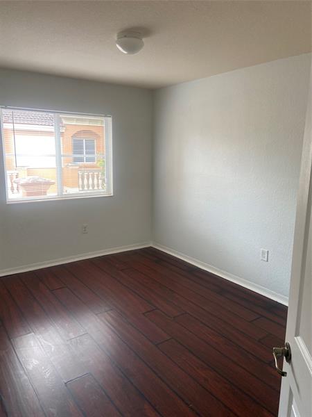 Image 8 of 14 For 8962 18th St