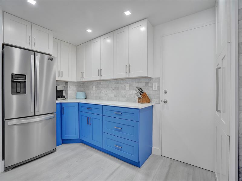 Image 17 of 82 For 3430 Galt Ocean Dr  1504