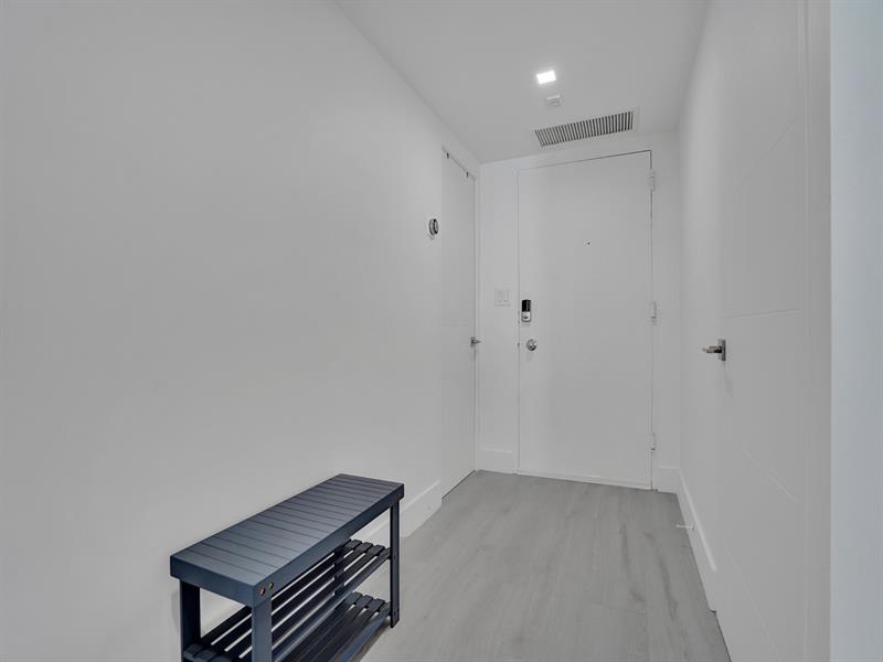 Image 30 of 82 For 3430 Galt Ocean Dr  1504