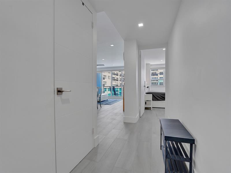 Image 31 of 82 For 3430 Galt Ocean Dr  1504