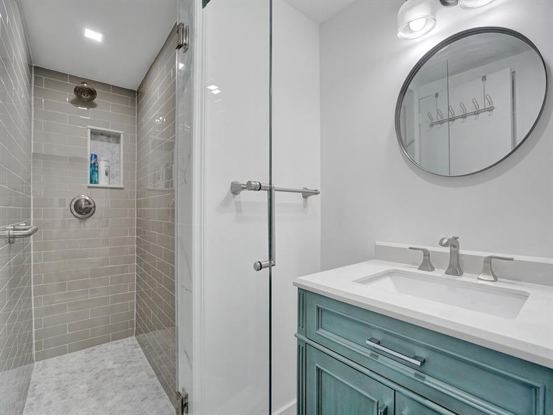 Image 44 of 82 For 3430 Galt Ocean Dr  1504