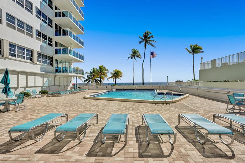 Image 58 of 82 For 3430 Galt Ocean Dr  1504