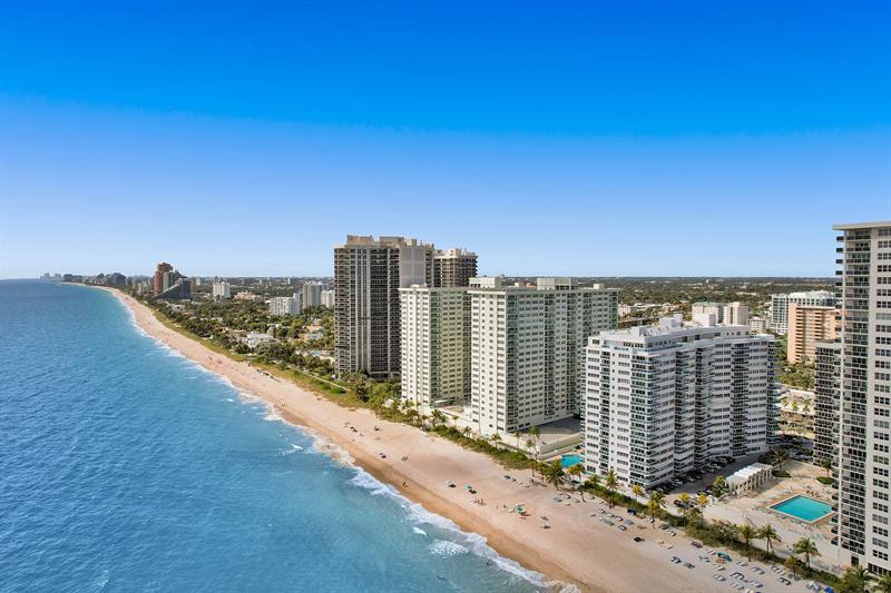 Image 69 of 82 For 3430 Galt Ocean Dr  1504