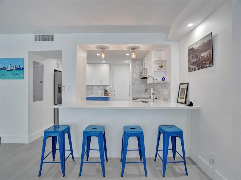 Image 8 of 82 For 3430 Galt Ocean Dr  1504