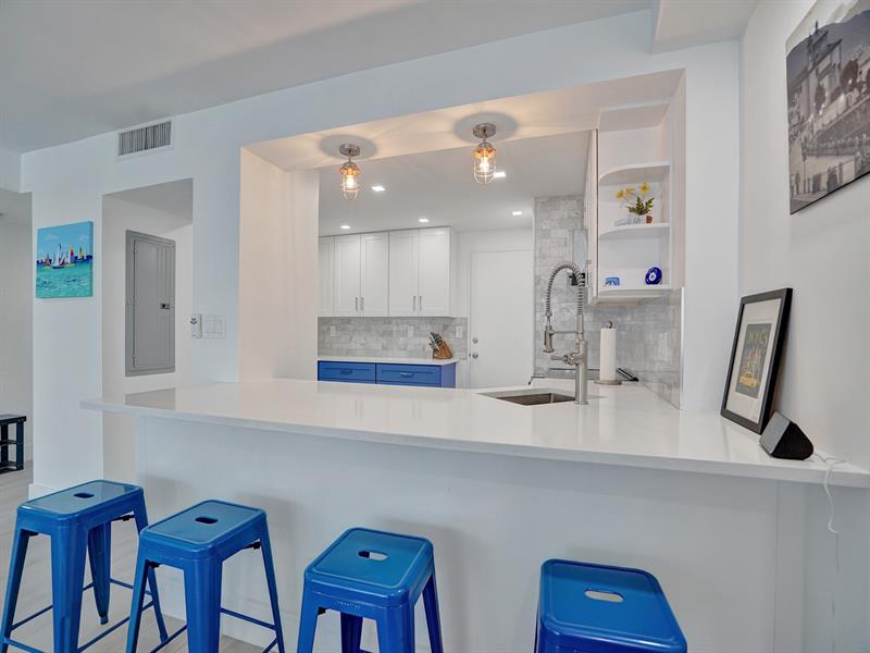 Image 9 of 82 For 3430 Galt Ocean Dr  1504