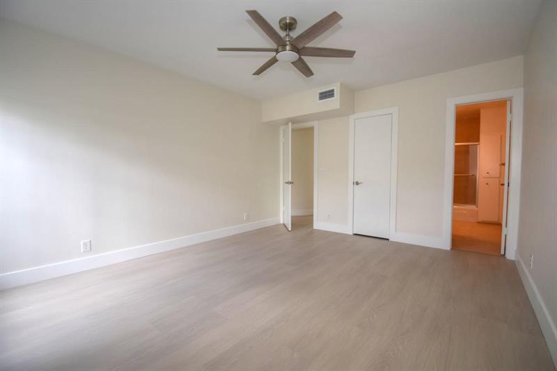 Image 12 of 16 For 2220 68th St  1007