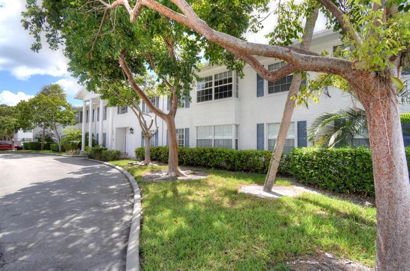 Image 15 of 16 For 2220 68th St  1007