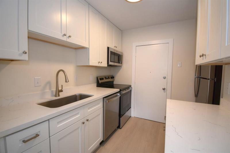 Image 3 of 16 For 2220 68th St  1007