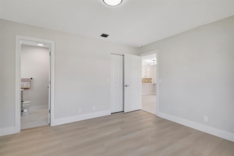 Image 22 of 45 For 14932 Wildflower Ln  14932