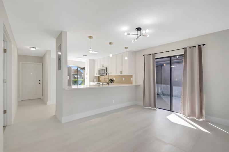 Image 8 of 45 For 14932 Wildflower Ln  14932