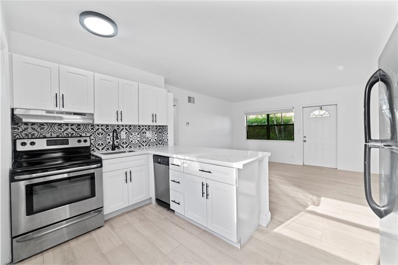 Details for 413 16th St  2, Fort Lauderdale, FL 33316