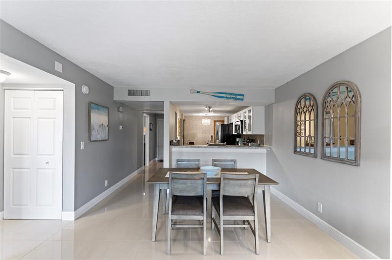 Image 12 of 34 For 16 Royal Palm Way  302