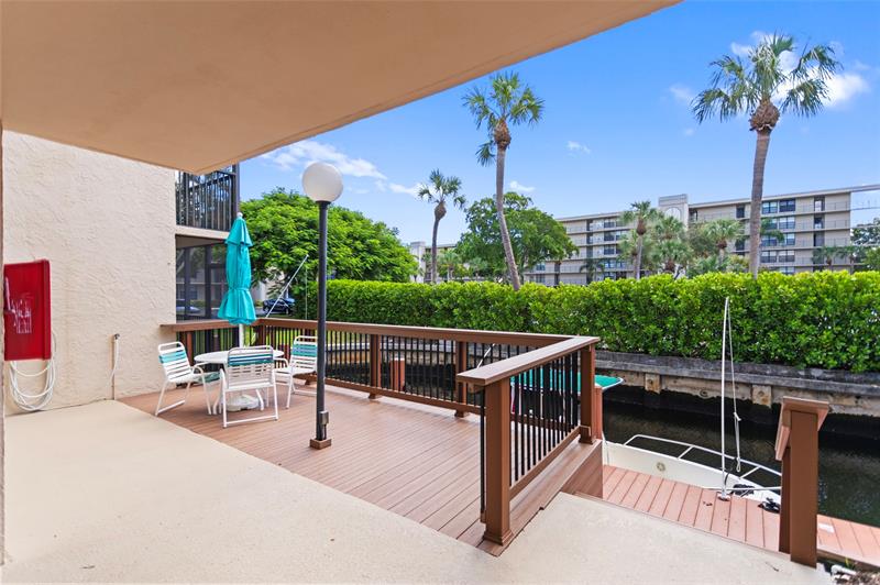 Image 33 of 34 For 16 Royal Palm Way  302