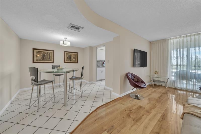 Image 7 of 58 For 100 Golden Isles Dr  611