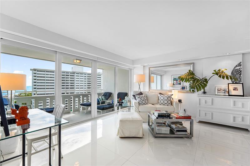 Image 30 of 39 For 2000 Ocean Dr  1209
