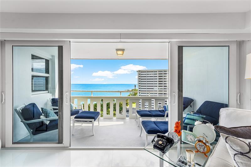 Image 4 of 39 For 2000 Ocean Dr  1209