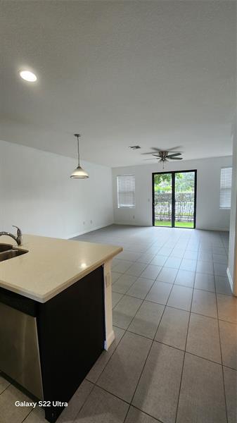 Image 22 of 34 For 3364 10th Ave