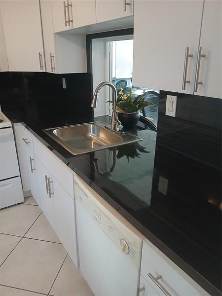 Image 2 of 8 For 1893 Ocean Dr 211