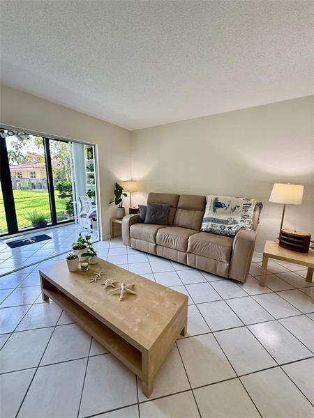 Image 13 of 39 For 2350 14th Street Cswy  108