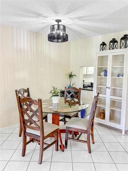 Image 8 of 39 For 2350 14th Street Cswy  108