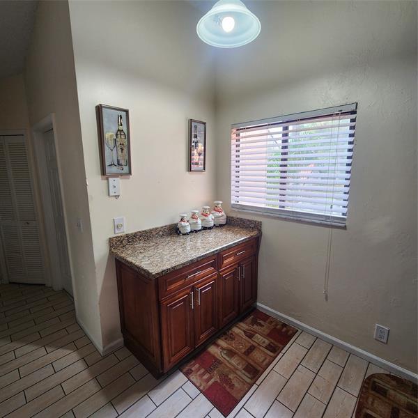 Image 4 of 18 For 9 Via De Casas Sur  201