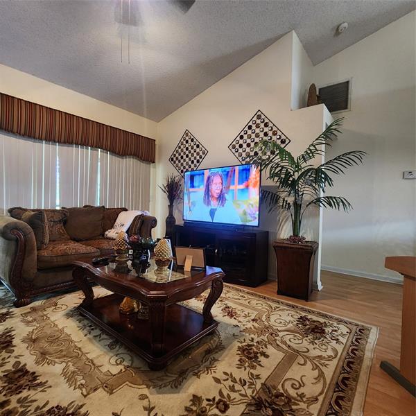 Image 9 of 18 For 9 Via De Casas Sur  201