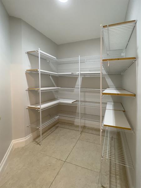 Image 13 of 73 For 4241 Ocean Blvd  102
