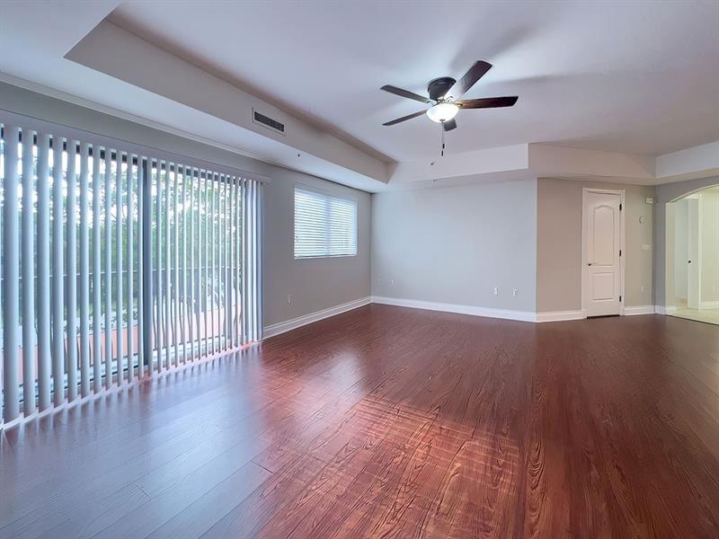 Image 32 of 73 For 4241 Ocean Blvd  102