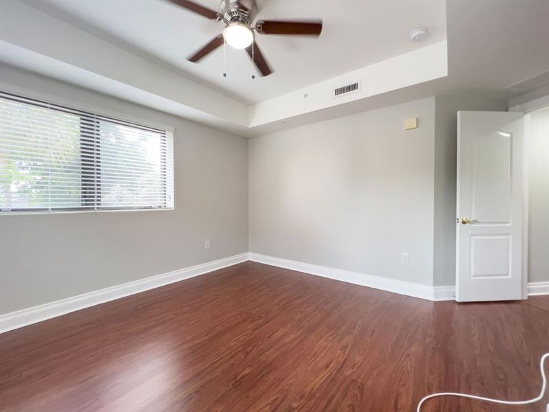 Image 43 of 73 For 4241 Ocean Blvd  102