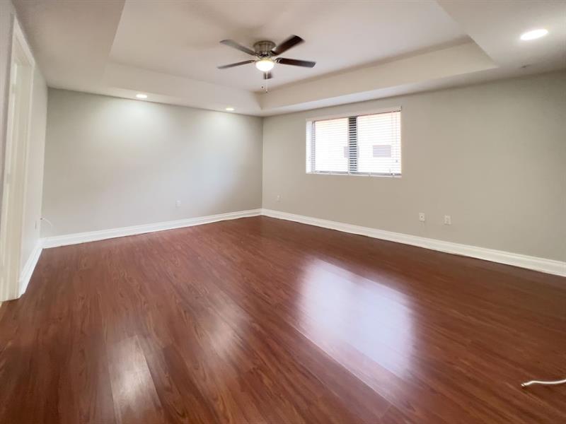 Image 49 of 73 For 4241 Ocean Blvd  102