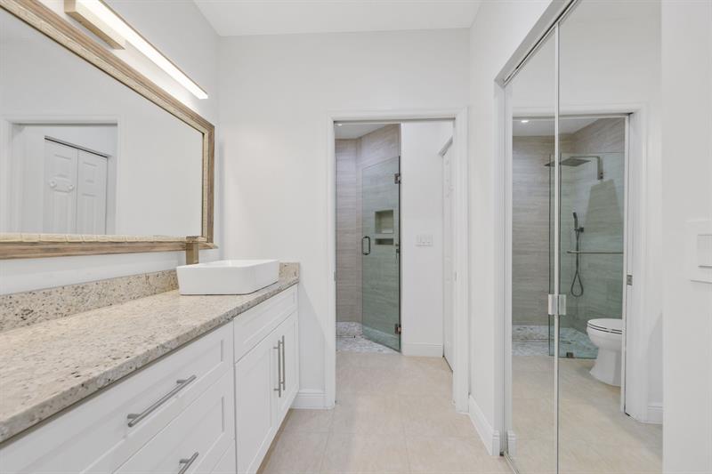 Image 10 of 29 For 6171 Floral Lakes Dr