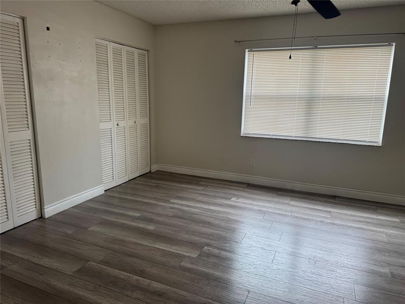 Image 21 of 24 For 6560 41st Pl  6560