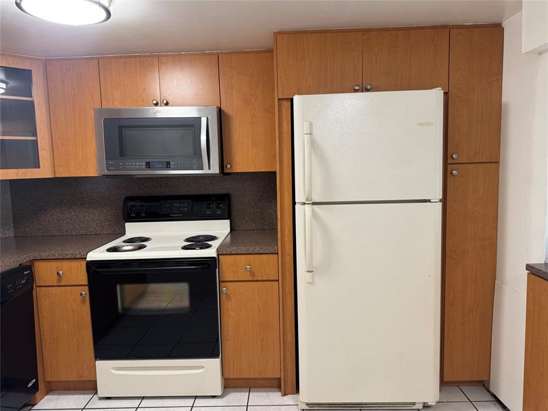 Image 7 of 24 For 6560 41st Pl  6560