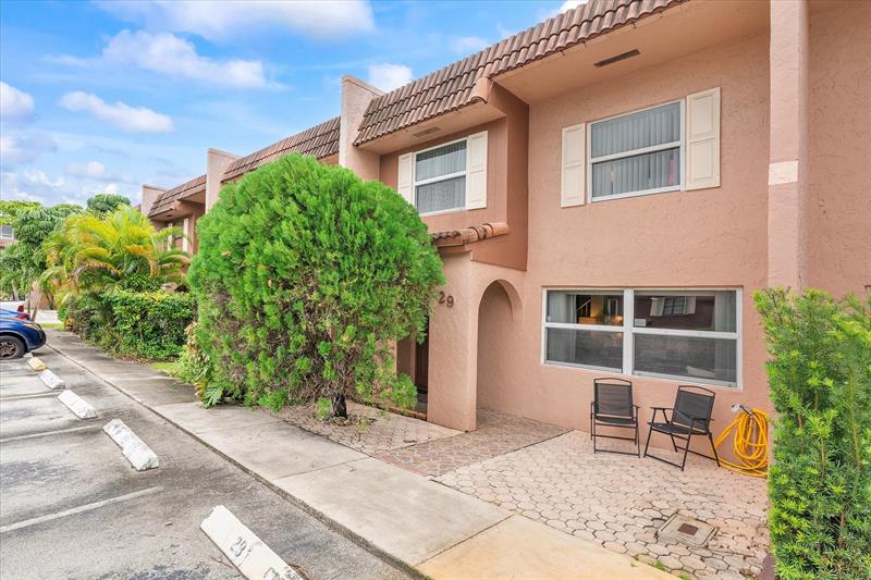 Details for 29 Laredo Pl  29, Davie, FL 33324