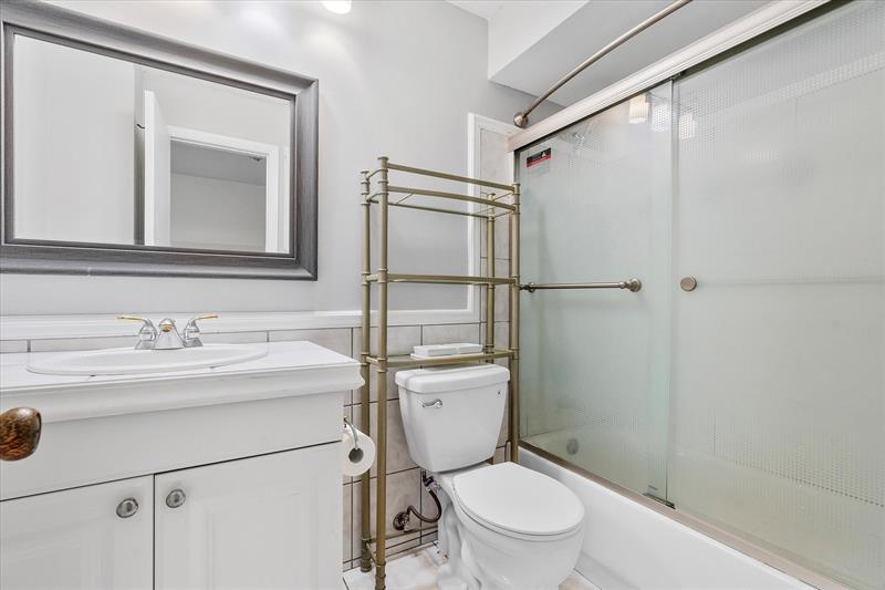 Image 12 of 36 For 29 Laredo Pl  29