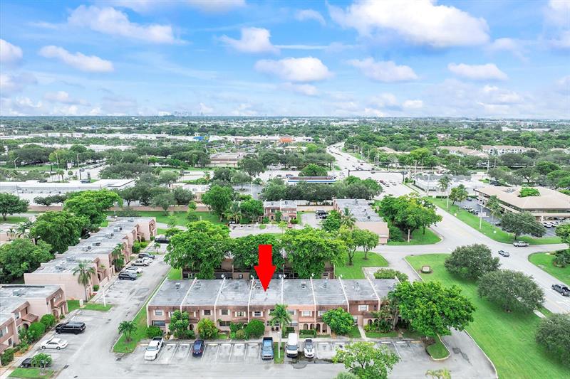 Image 32 of 36 For 29 Laredo Pl  29
