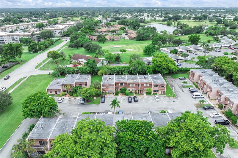 Image 33 of 36 For 29 Laredo Pl  29