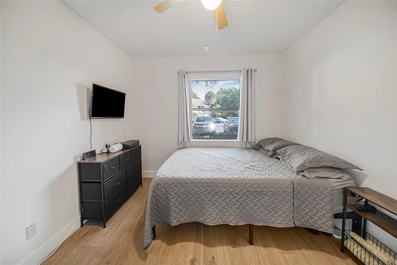 Image 15 of 51 For 3039 Carambola Cir  3039